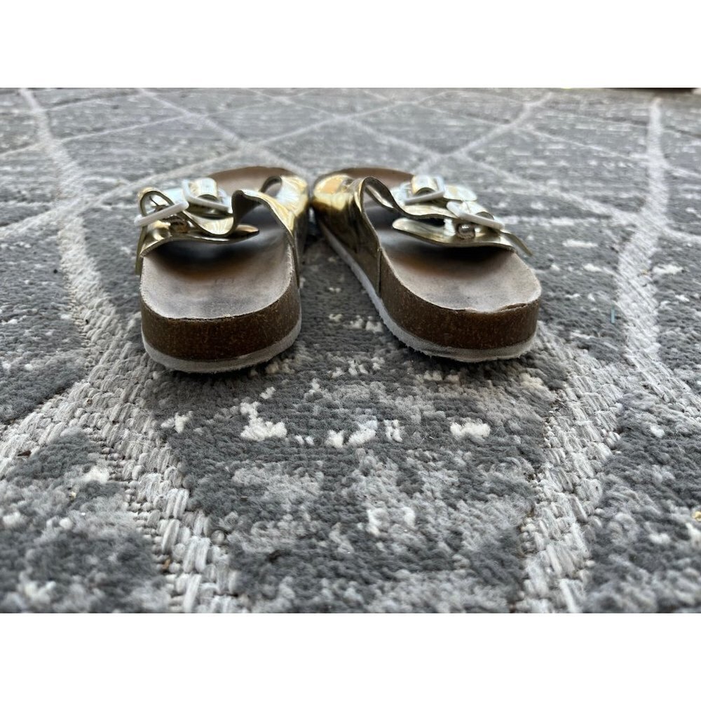 Girls Shoes - Picture 10 of 11